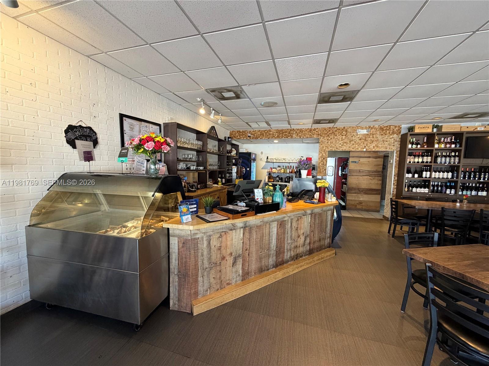   /   sq. ft. $ 2026-03-12 0 foto