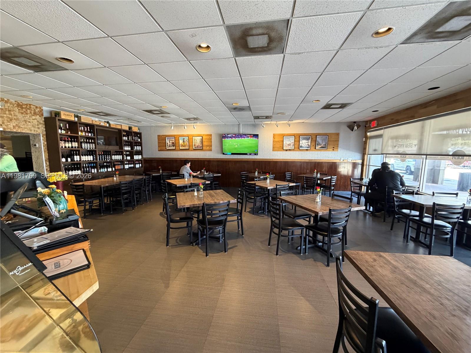   /   sq. ft. $ 2026-03-12 0 foto