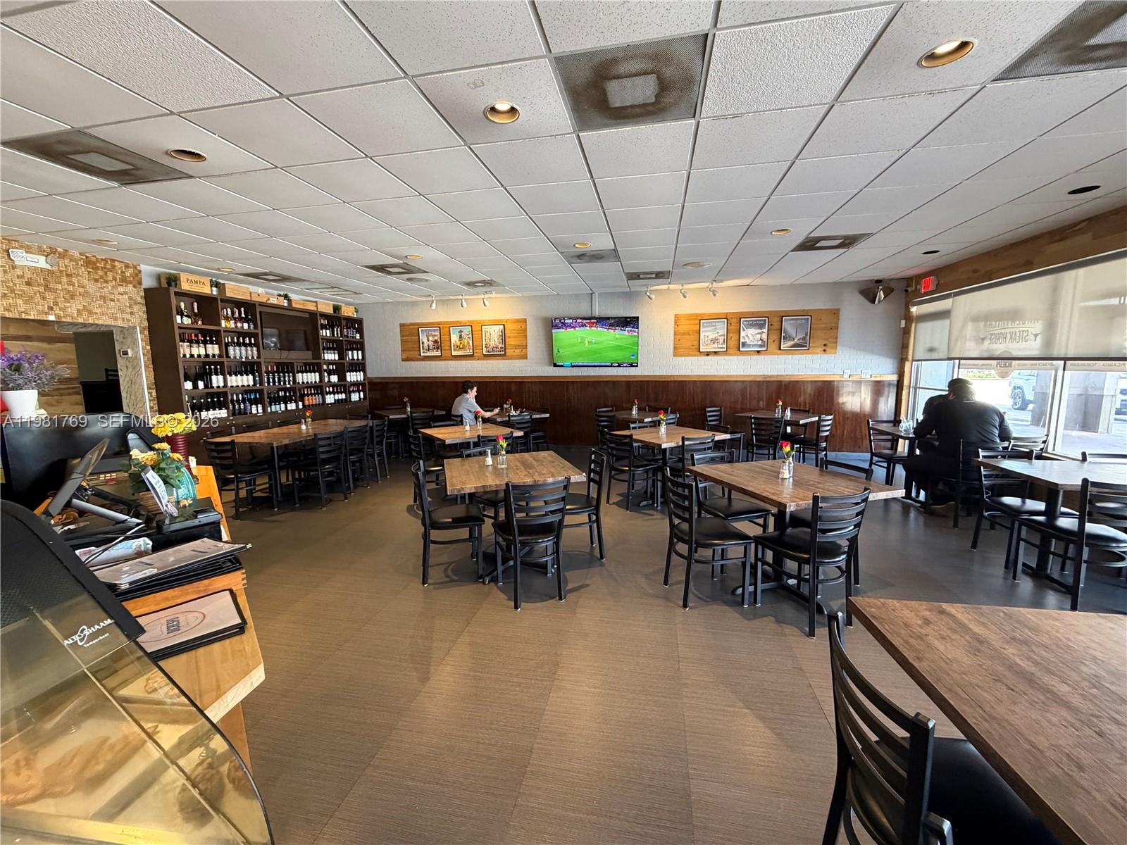   /   sq. ft. $ 2026-03-12 0 foto