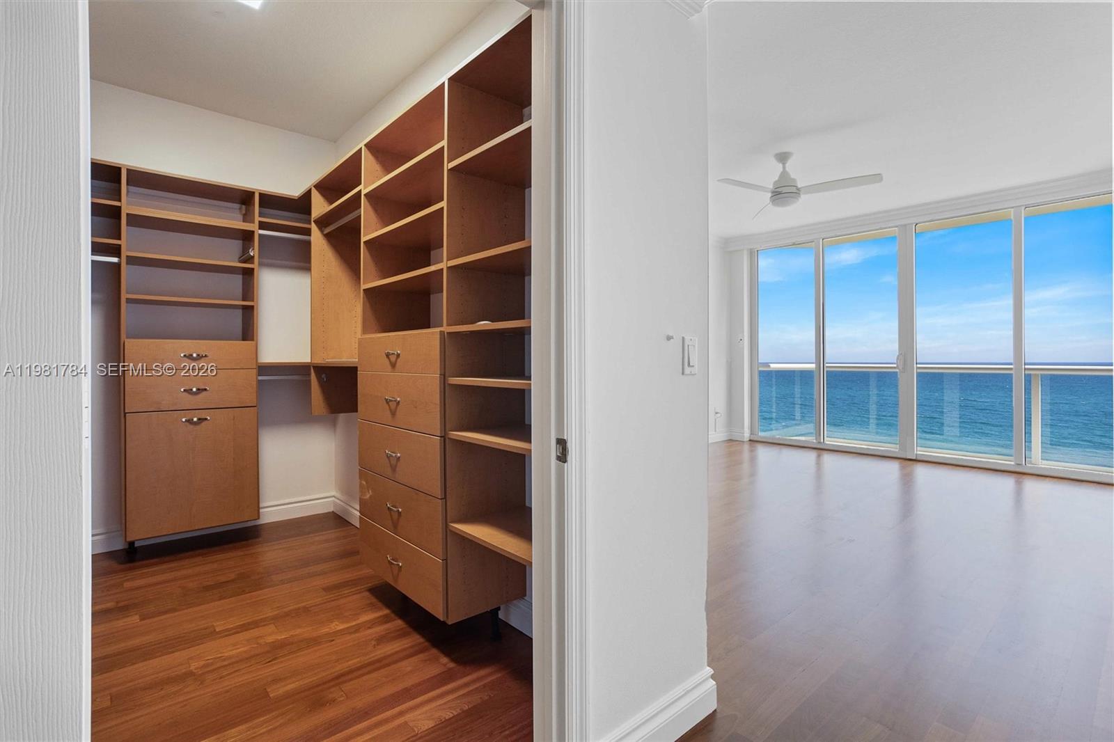 Photo of 6051 Ocean Dr  #1106, Hollywood, Florida, 33019 - 