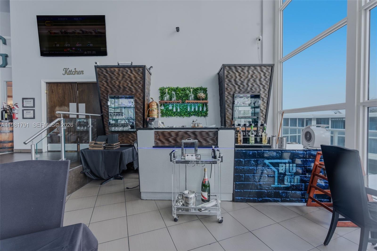 Подробнее / кв.футов $ 2026-03-12 0 Фото