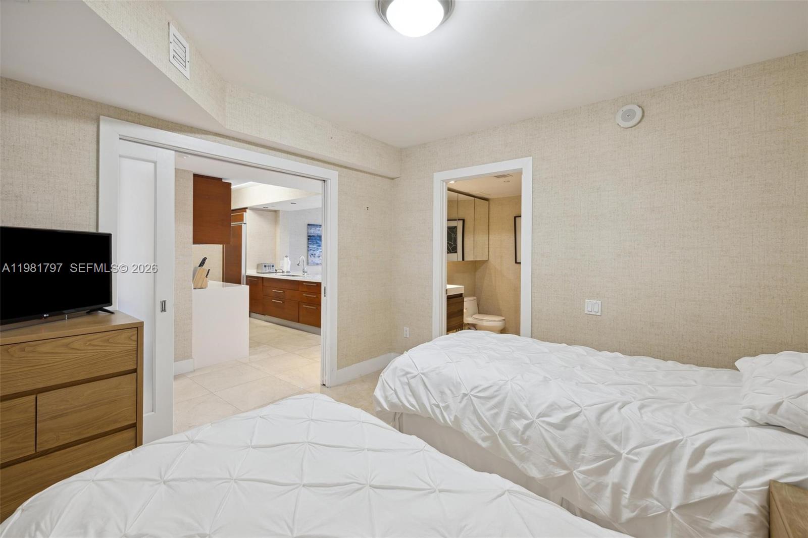 2904 2 / 3 1675 sq. ft. $ 2026-03-12 0 foto