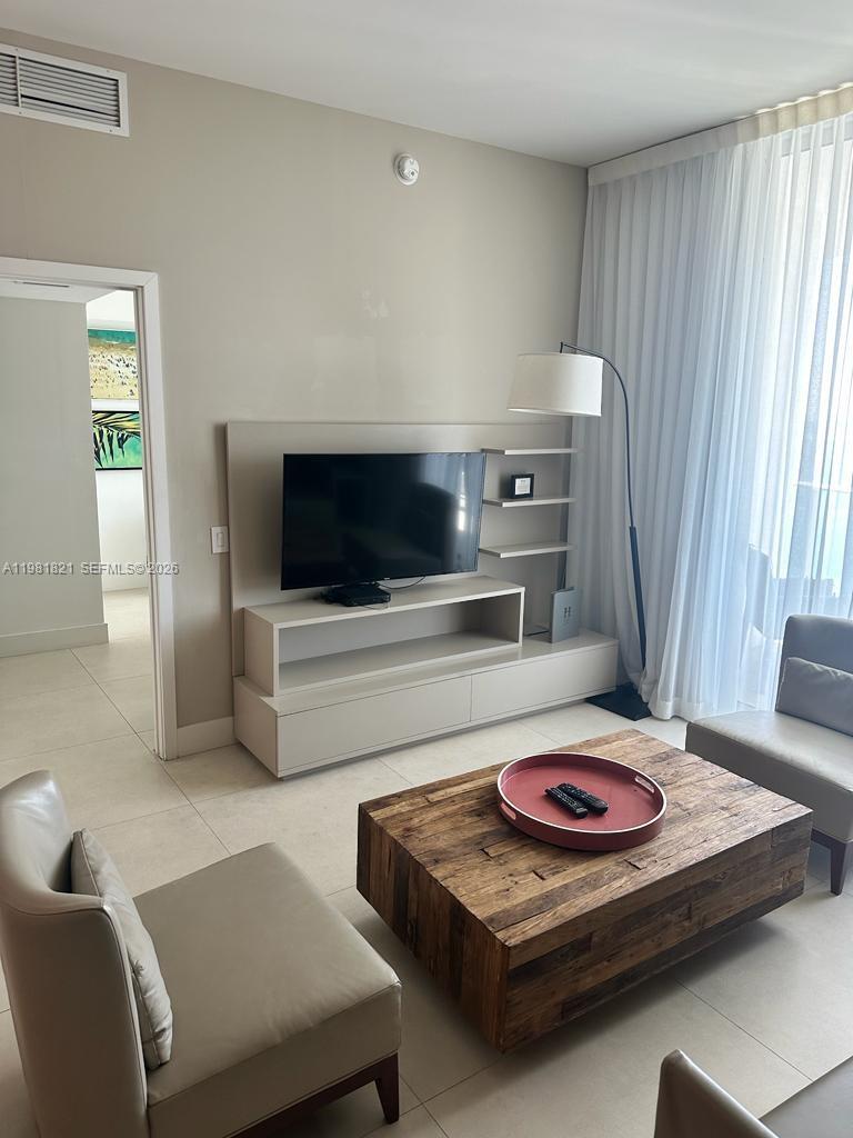 MPH5 2 / 2 1161 кв.футов $ 2026-03-12 0 Фото