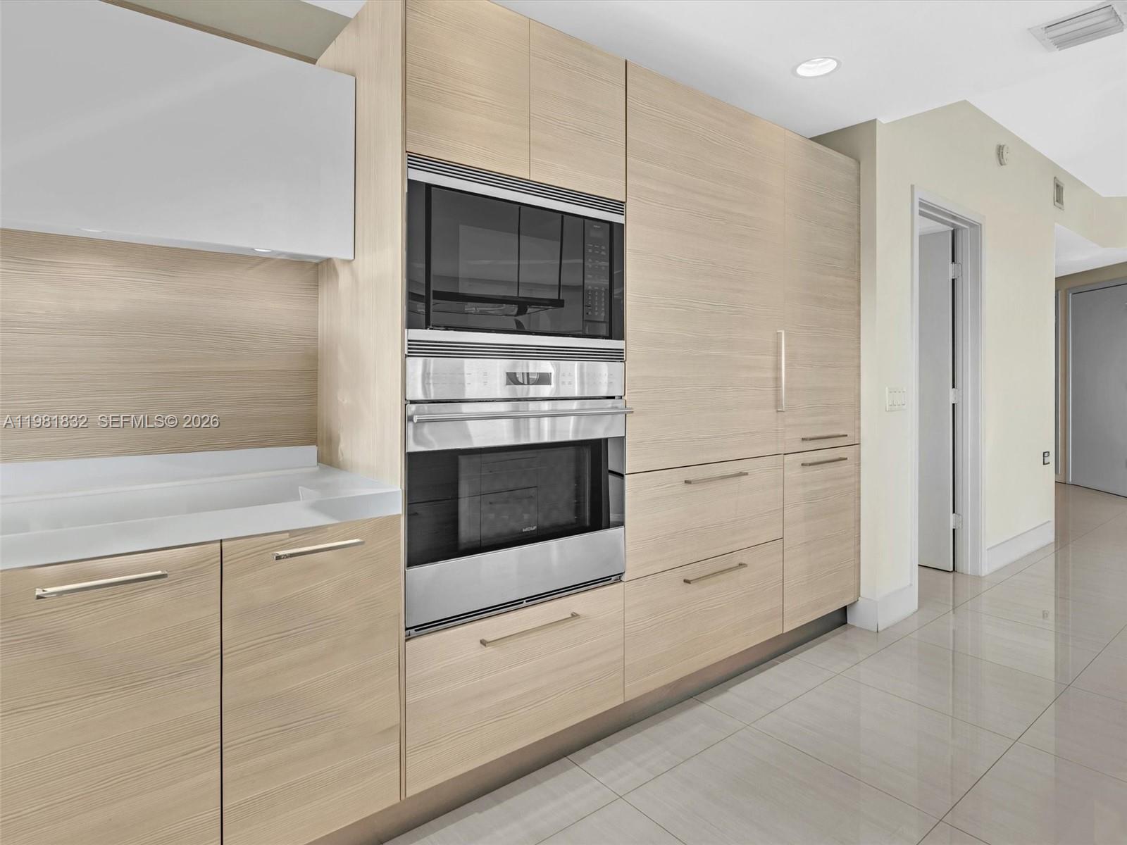 Photo of 17301 Biscayne Blvd  #2301, North Miami Beach, Florida, 33160 - 