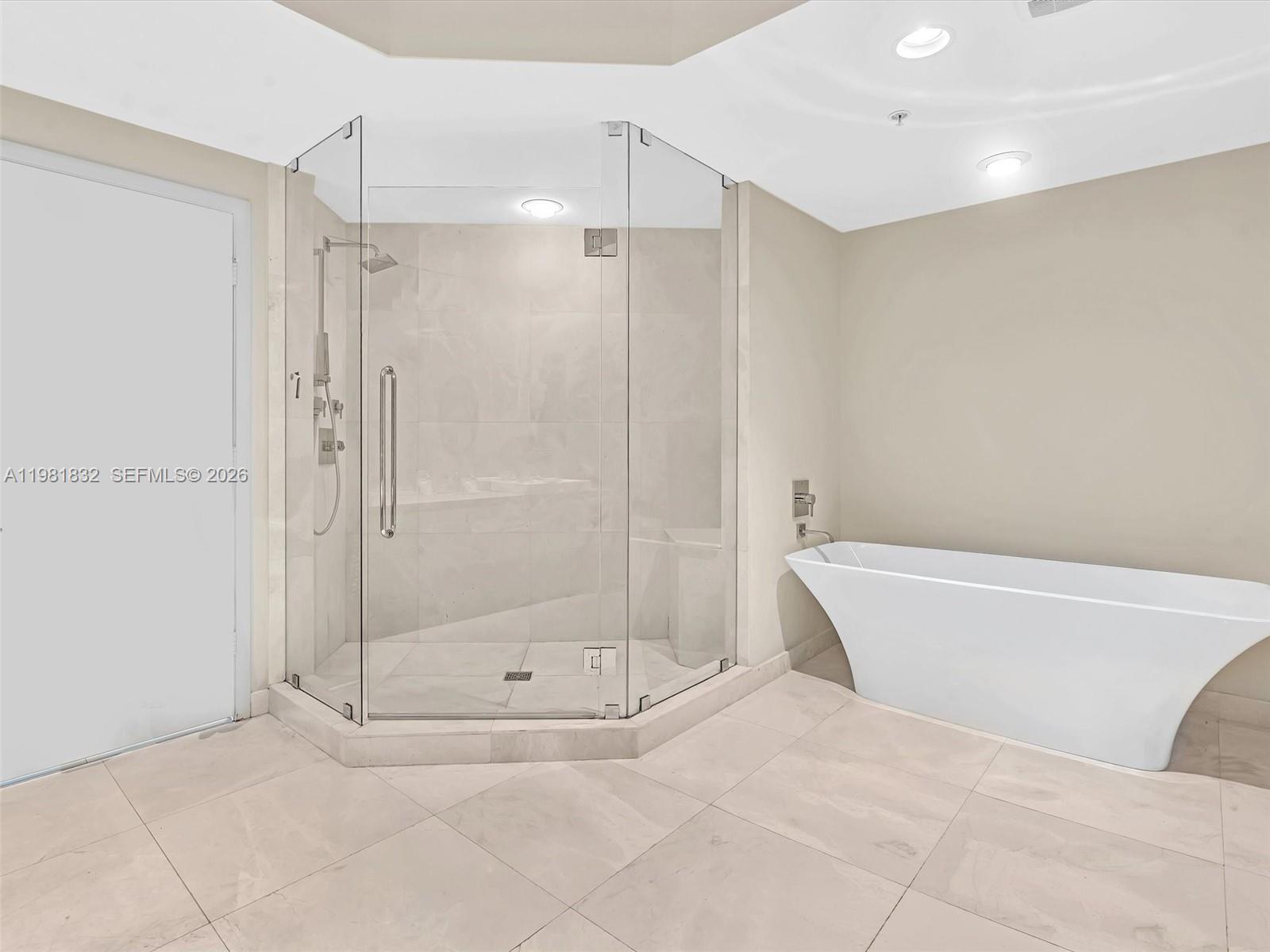 Photo of 17301 Biscayne Blvd  #2301, North Miami Beach, Florida, 33160 - 