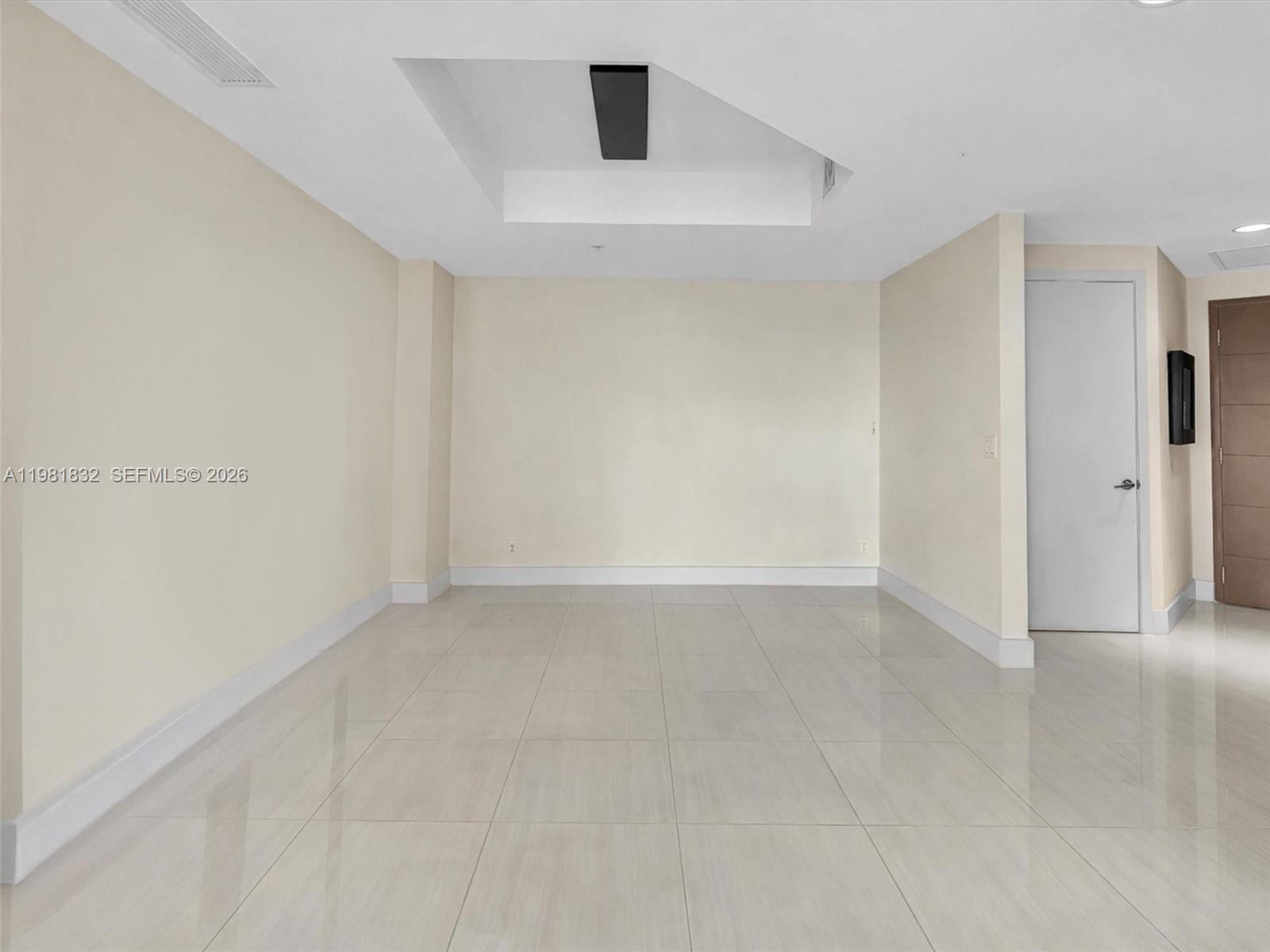 Photo of 17301 Biscayne Blvd  #2301, North Miami Beach, Florida, 33160 - 