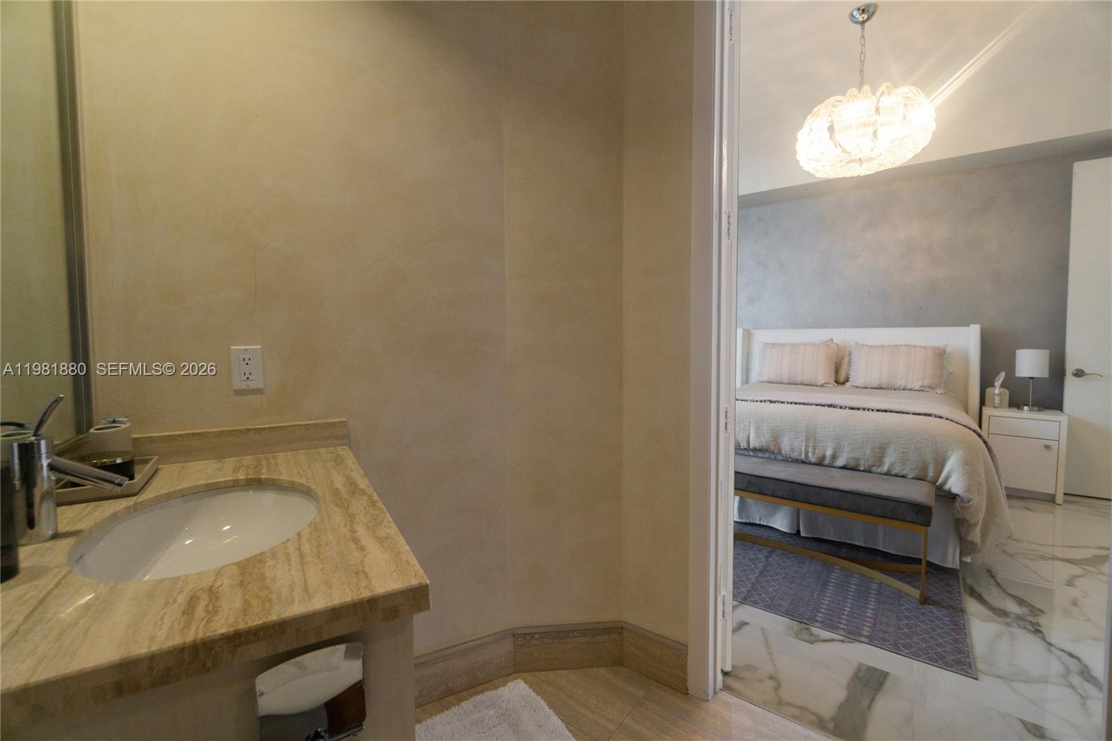 Ver detalles 2606 3 / 4 2558 sq. ft. $ 2026-03-12 0 foto