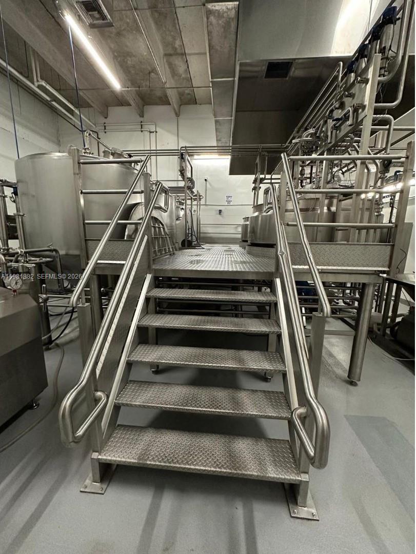   /   sq. ft. $ 2026-03-12 0 foto