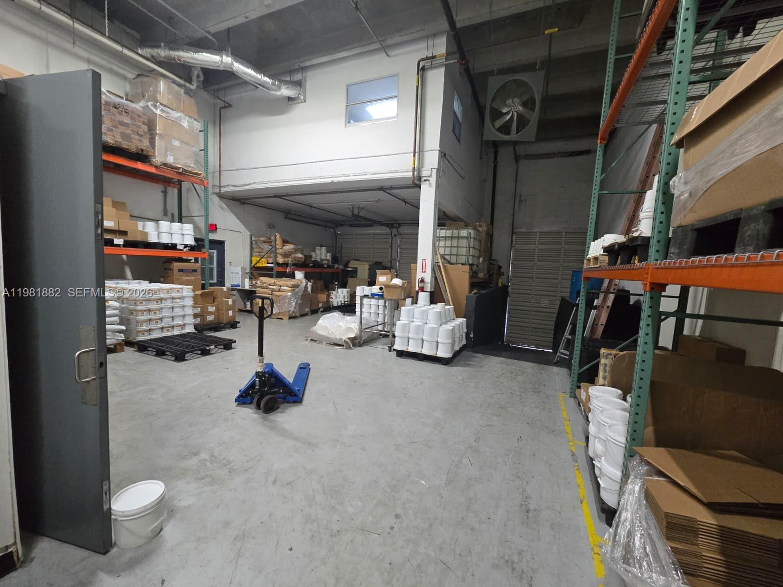   /   sq. ft. $ 2026-03-12 0 foto