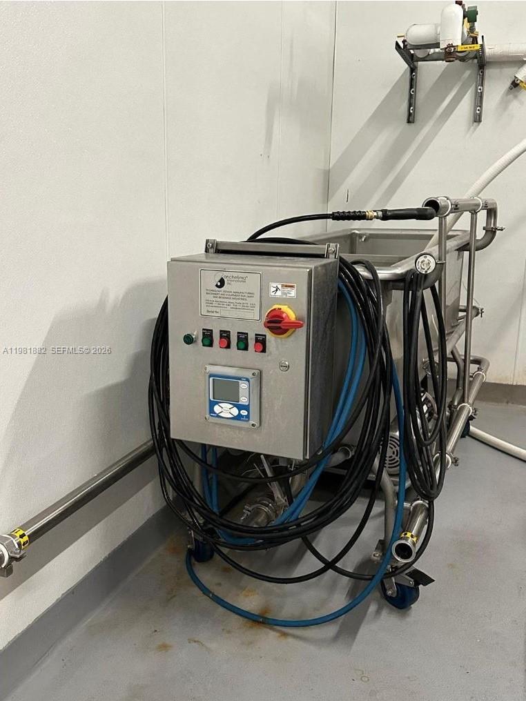   /   sq. ft. $ 2026-03-12 0 foto