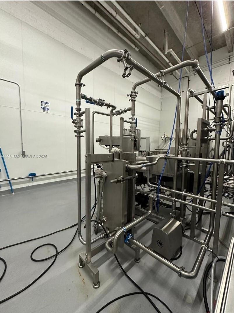   /   sq. ft. $ 2026-03-12 0 foto