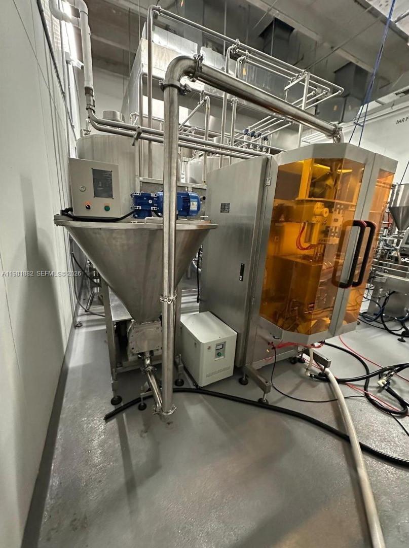   /   sq. ft. $ 2026-03-12 0 foto