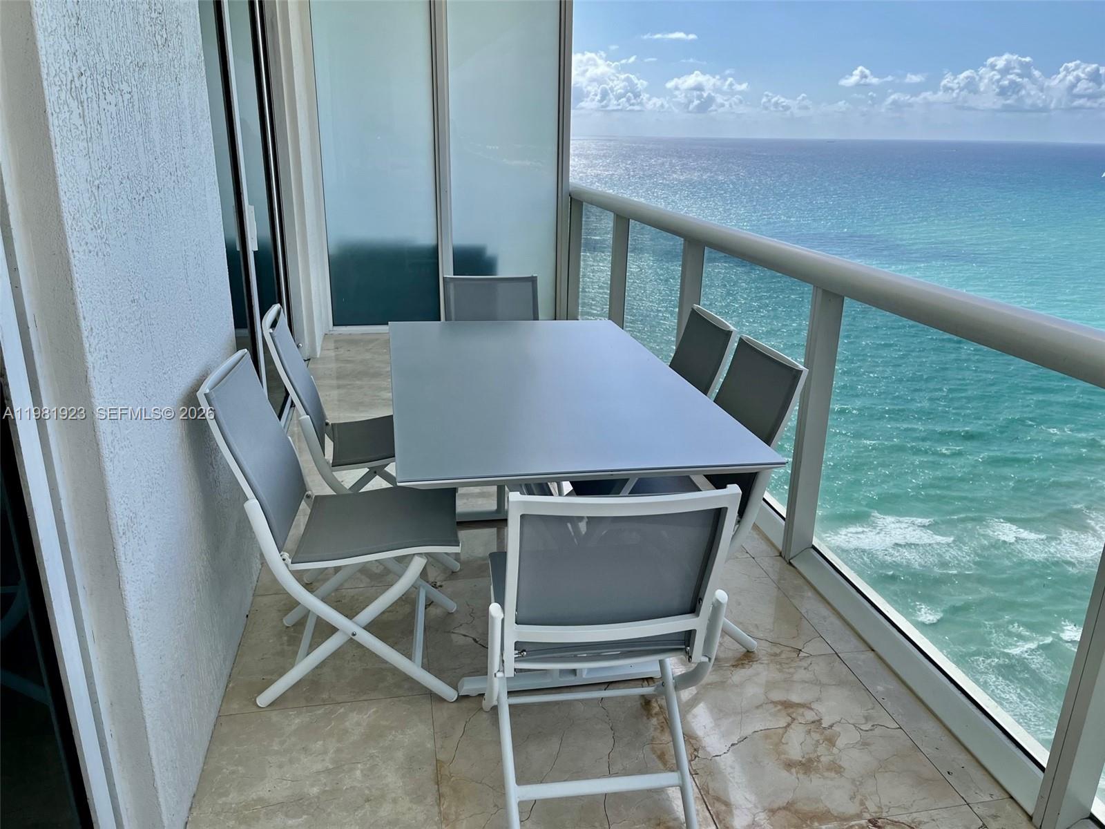 4004 3 / 3 1675 sq. ft. $ 2026-03-12 0 foto
