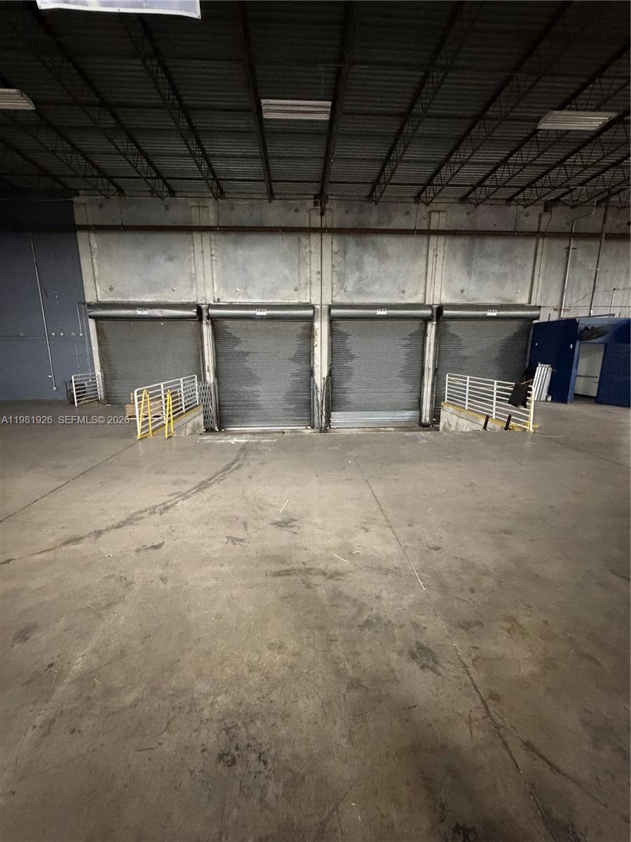 Подробнее / кв.футов $ 2026-03-12 0 Фото