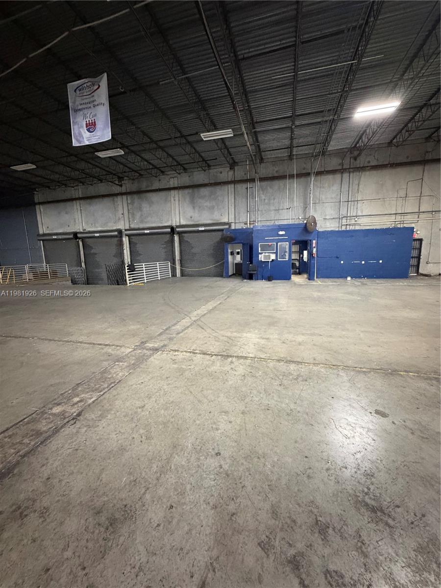 Подробнее / кв.футов $ 2026-03-12 0 Фото