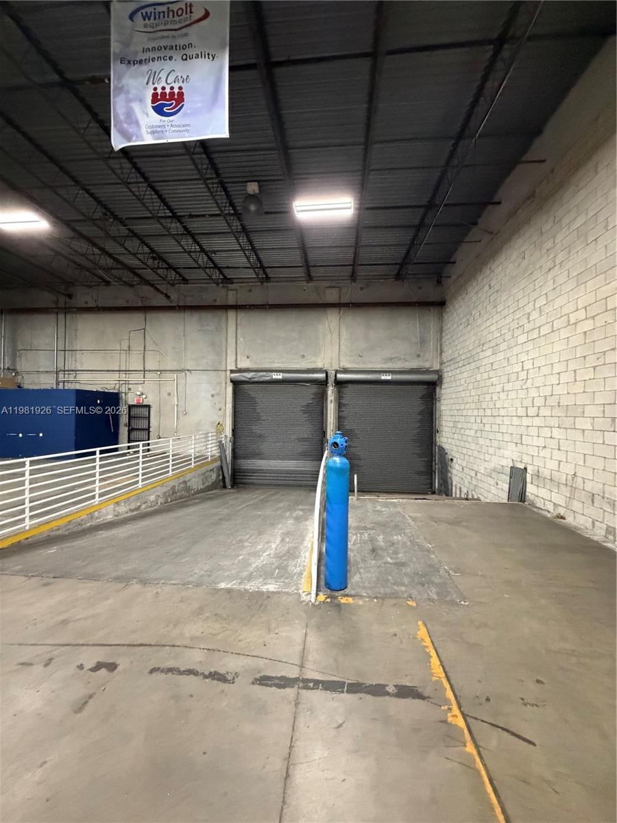 Подробнее / кв.футов $ 2026-03-12 0 Фото