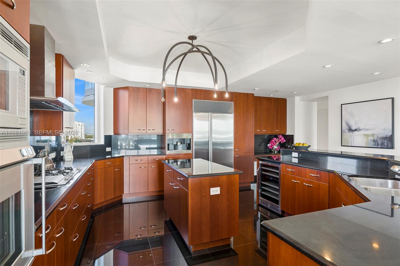 1208 4 / 5 3709 sq. ft. $ 2026-03-12 0 Photo