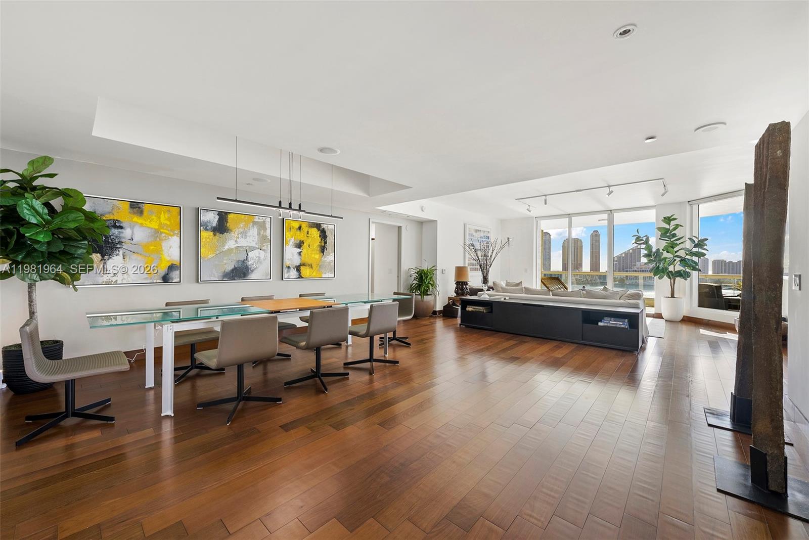 1208 4 / 5 3709 sq. ft. $ 2026-03-12 0 Photo