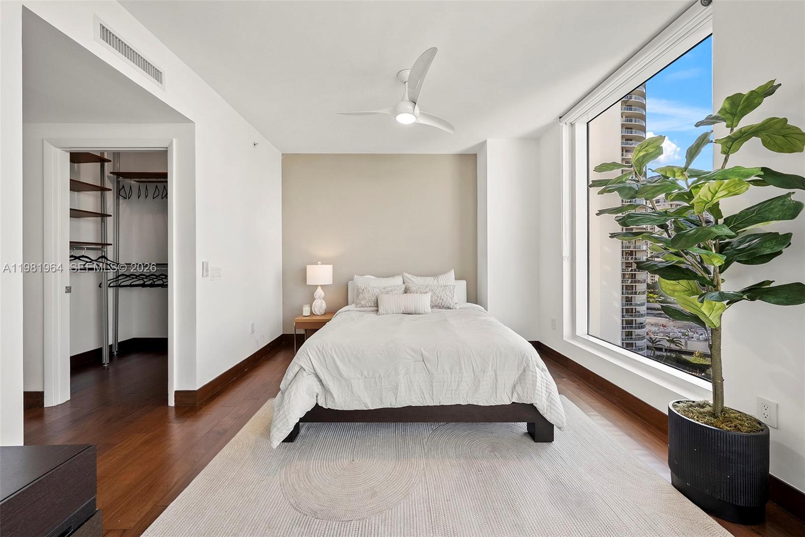 1208 4 / 5 3709 sq. ft. $ 2026-03-12 0 Photo