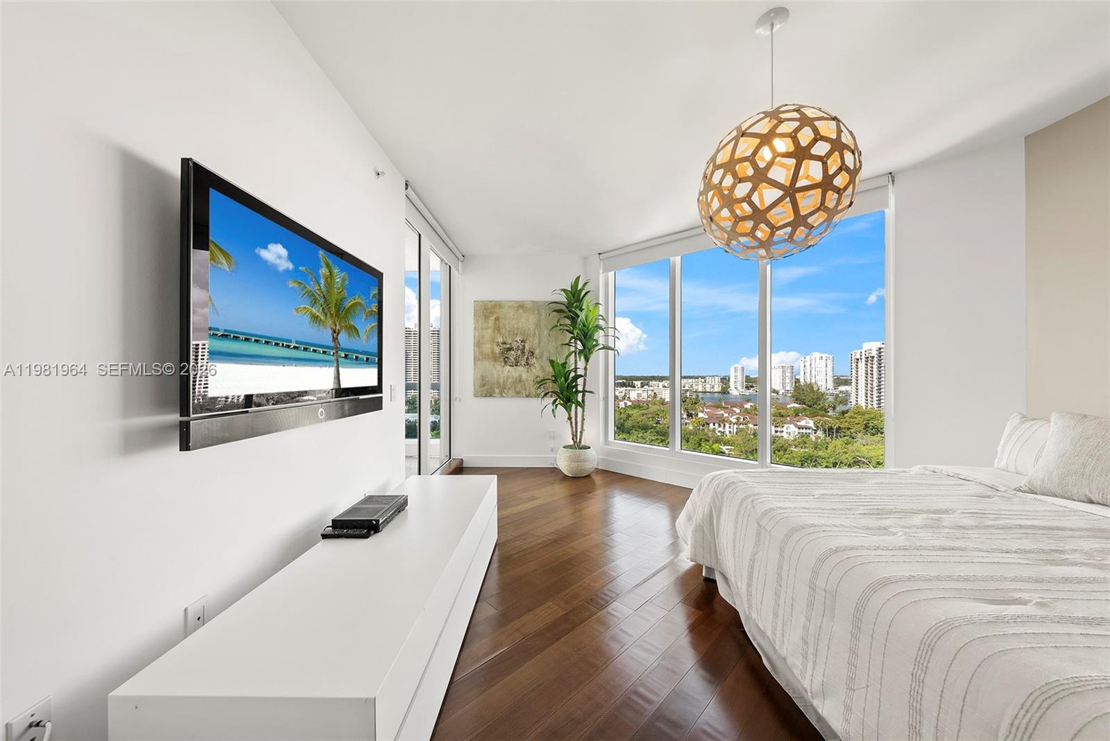 1208 4 / 5 3709 sq. ft. $ 2026-03-12 0 Photo