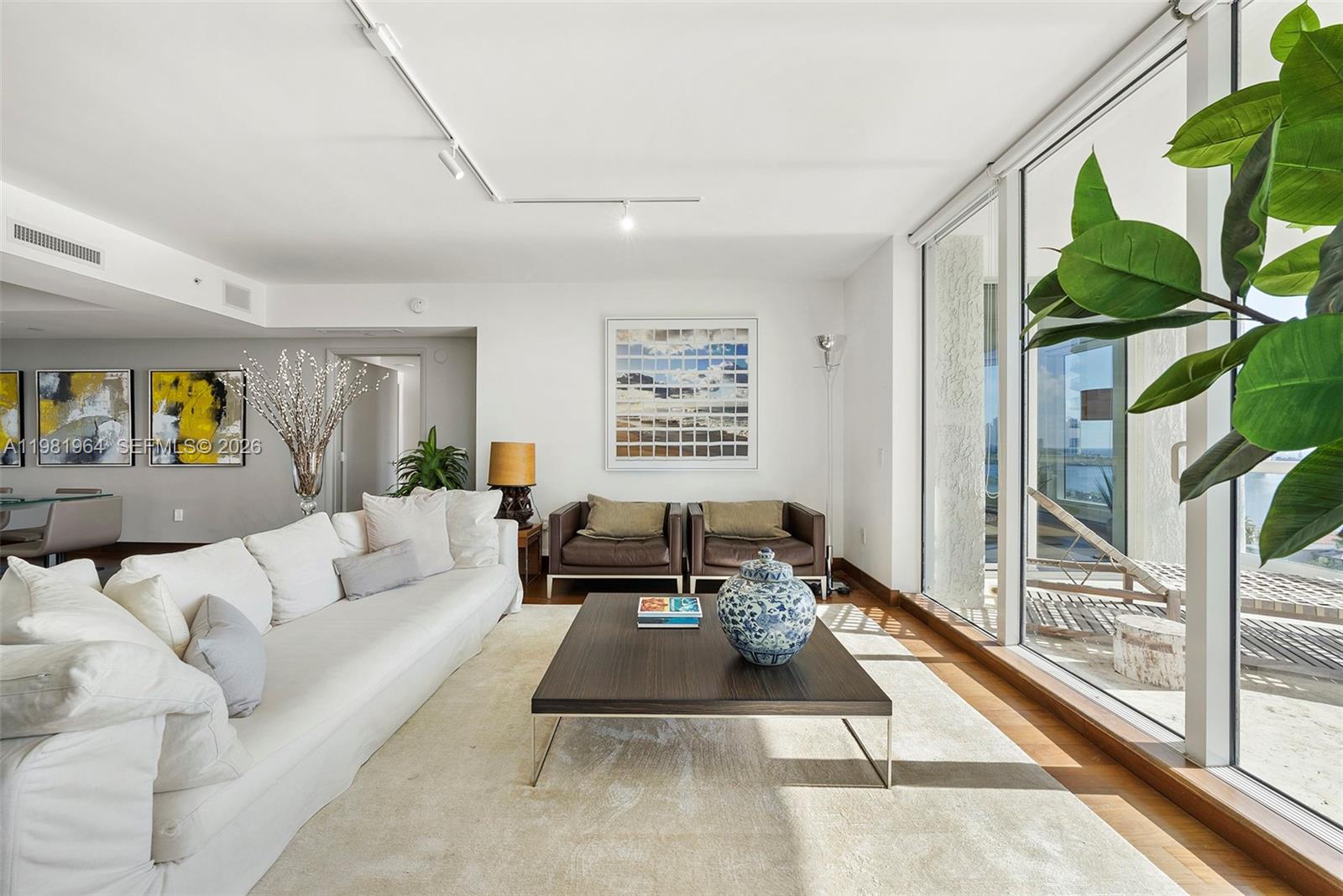 1208 4 / 5 3709 sq. ft. $ 2026-03-12 0 Photo