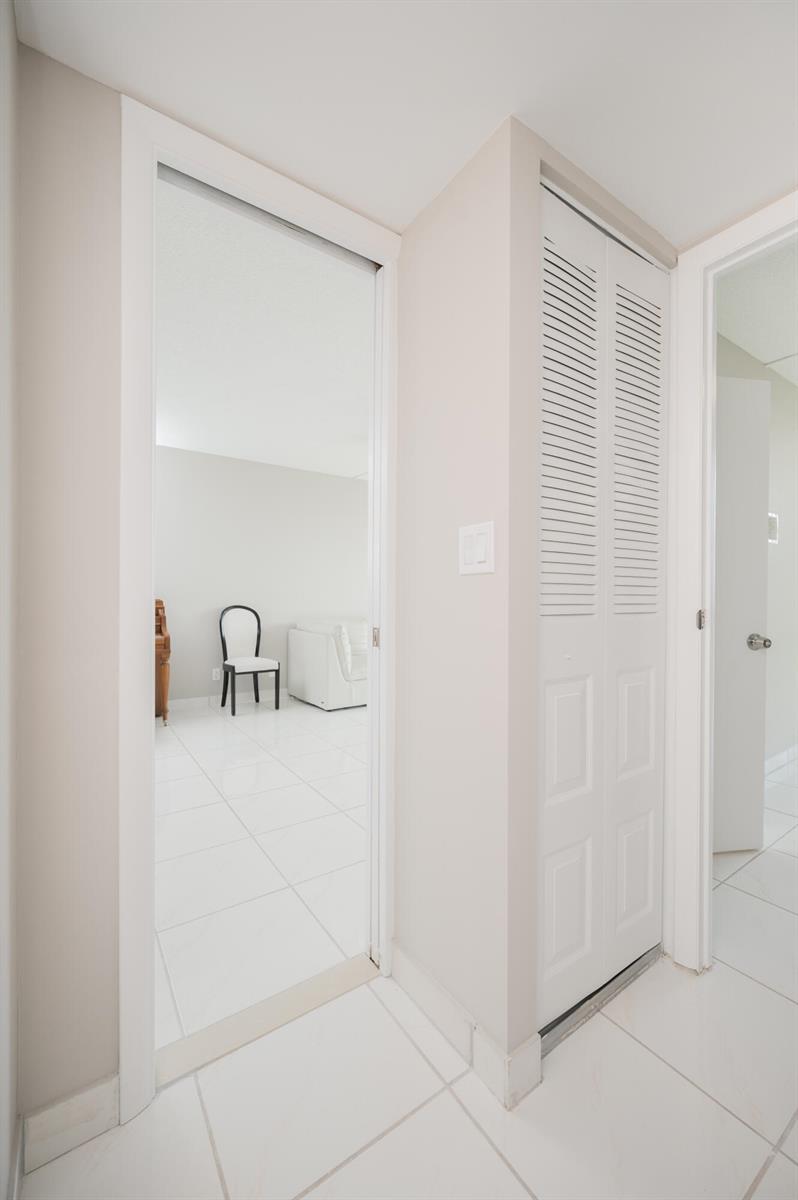 Photo of 20335 Country Club  #1704, Aventura, Florida, 33180 - 37919.crdownload