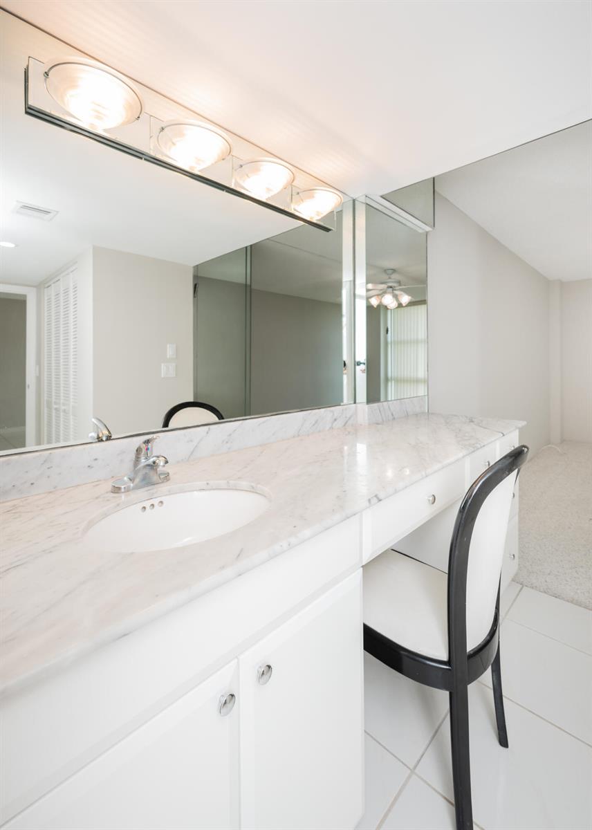 Photo of 20335 Country Club  #1704, Aventura, Florida, 33180 - 152697.crdownload