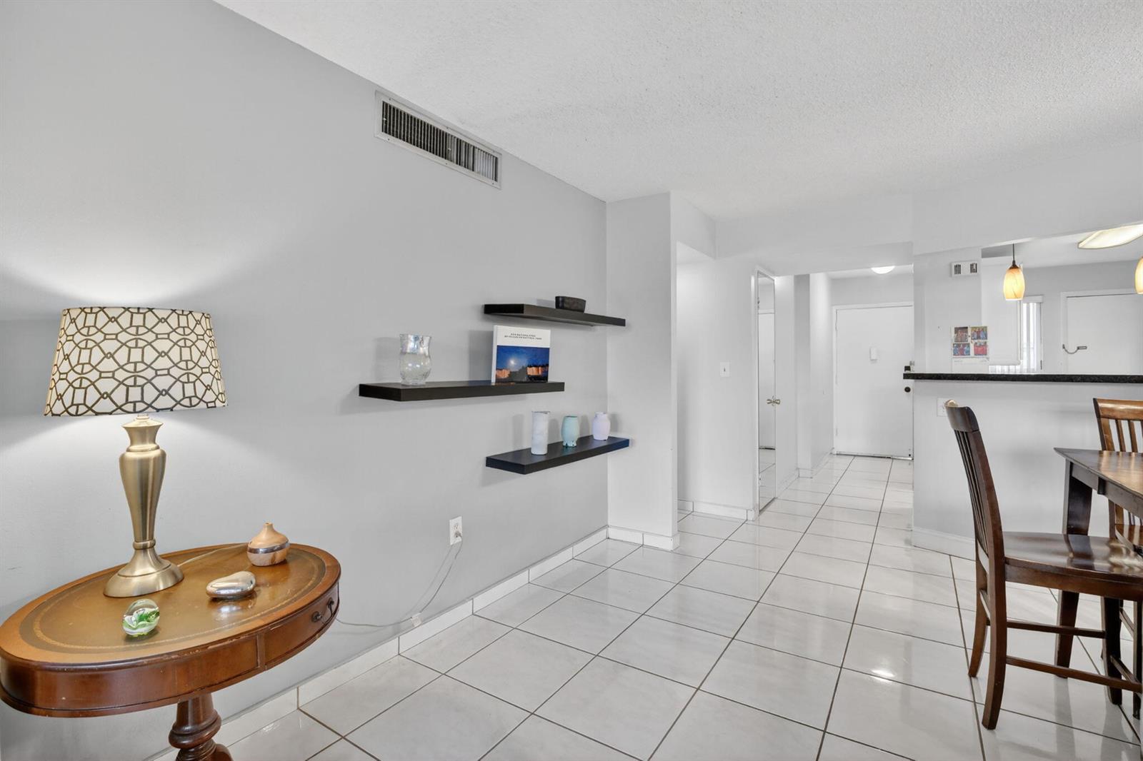 408-1 2 / 2 1315 sq. ft. $ 2026-03-31 0 Photo