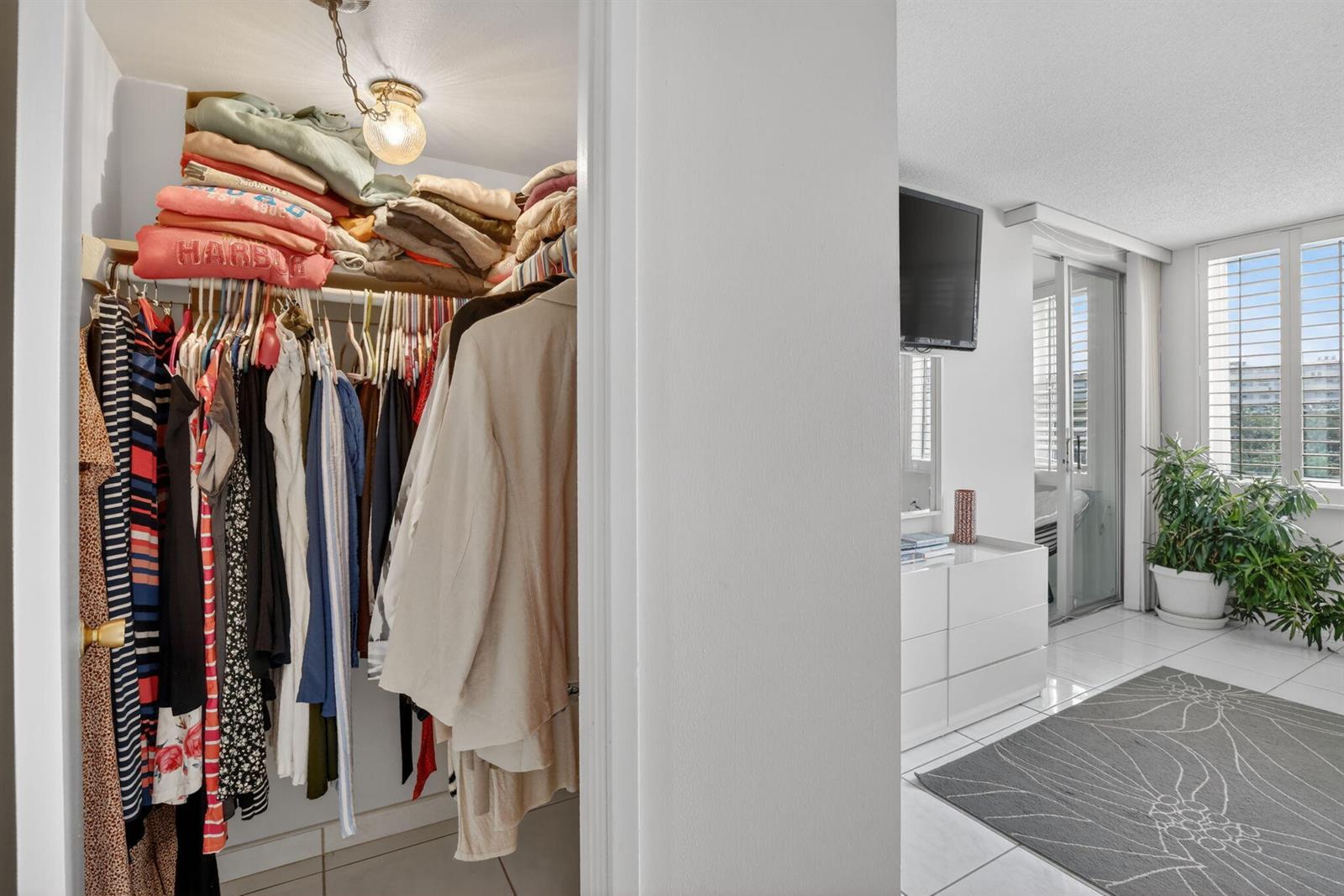 408-1 2 / 2 1315 sq. ft. $ 2026-03-31 0 Photo