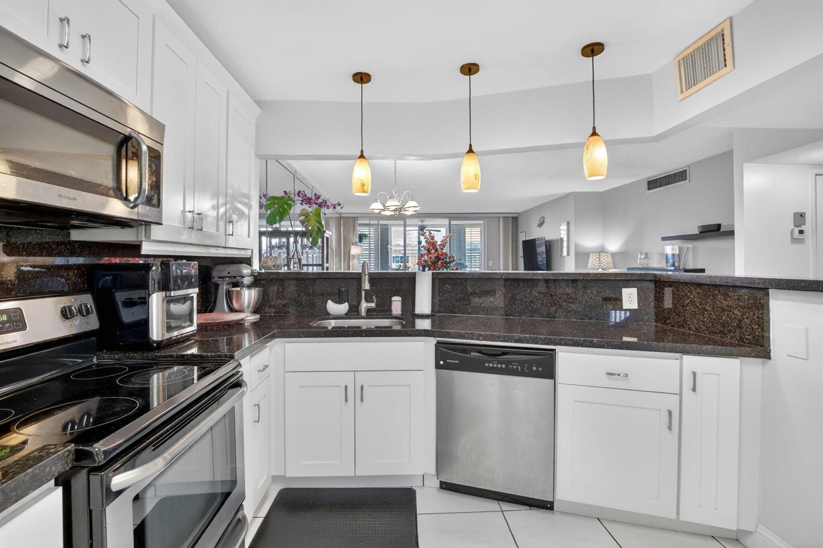 408-1 2 / 2 1315 sq. ft. $ 2026-03-31 0 Photo