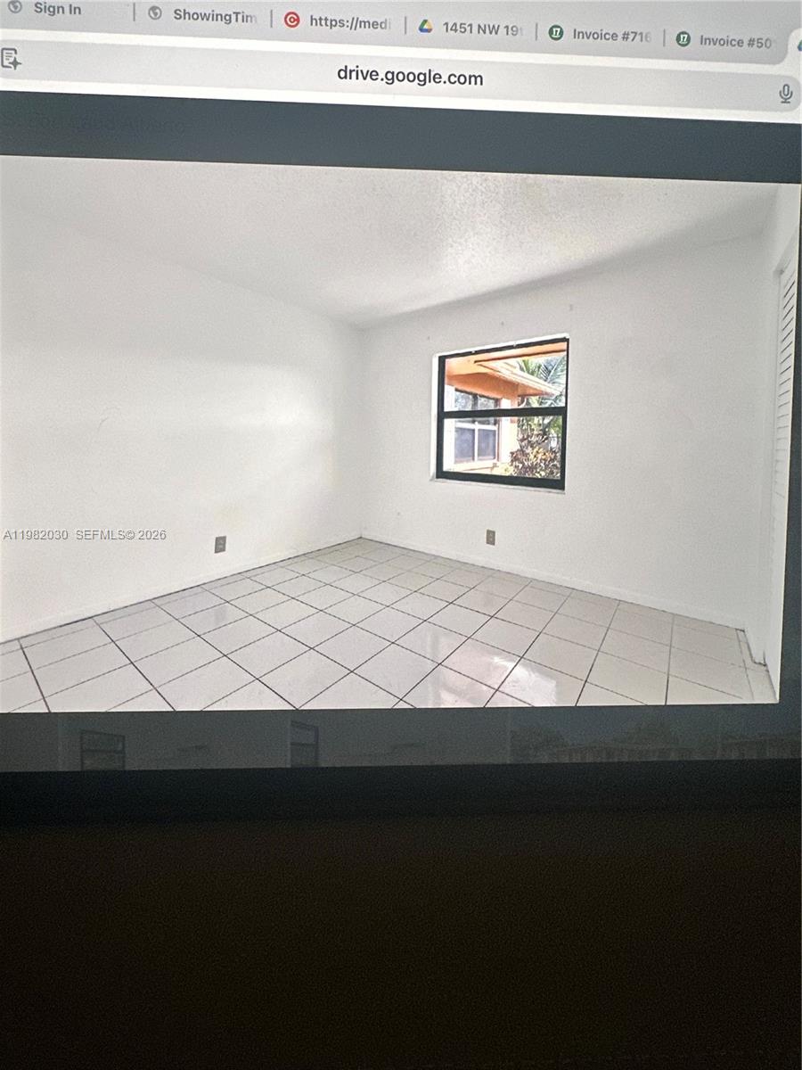   /  2025 sq. ft. $ 2026-03-12 0 Photo