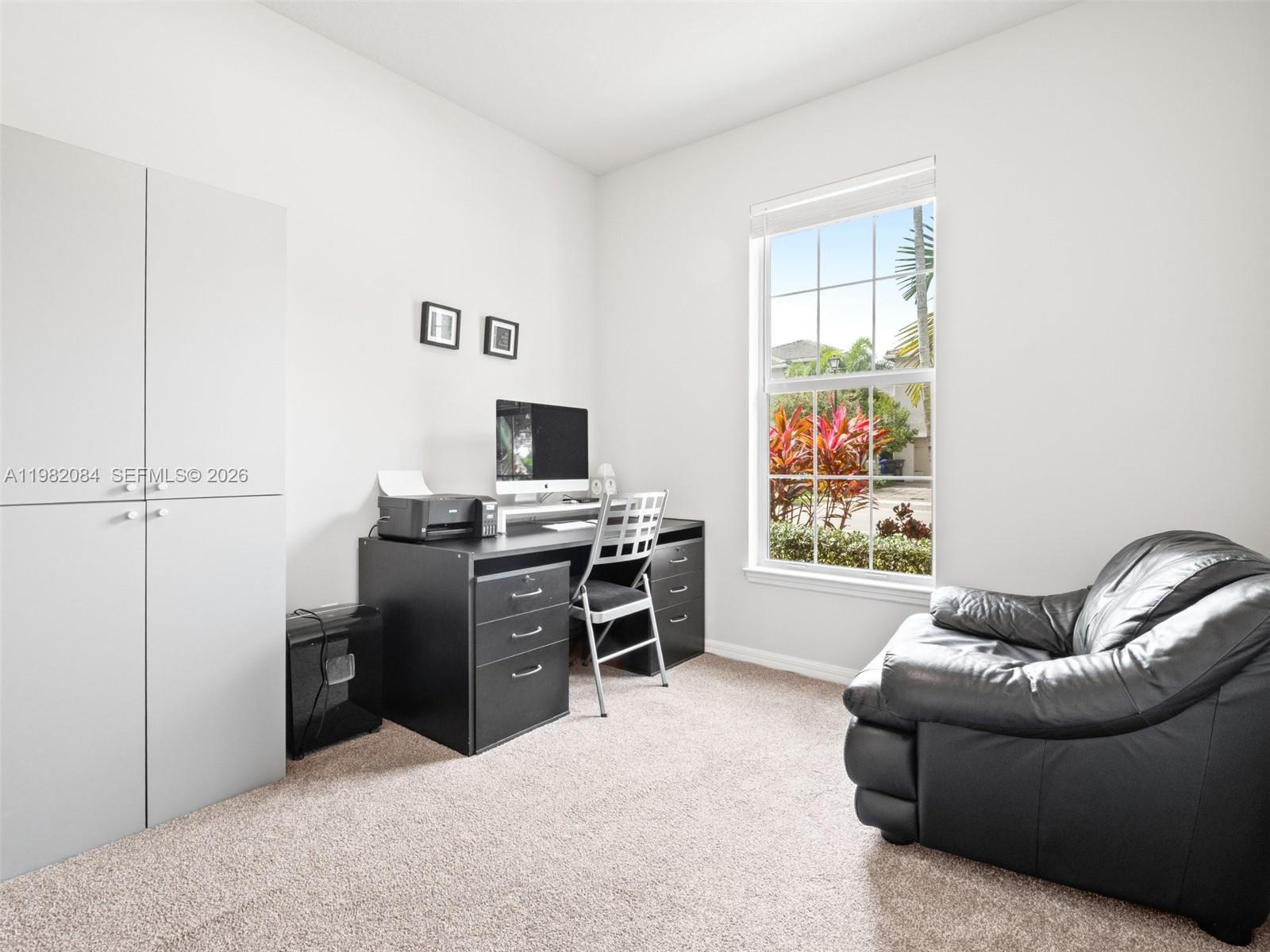 Ver detalles 1575 3 / 2 1742 sq. ft. $ 2026-03-12 0 foto