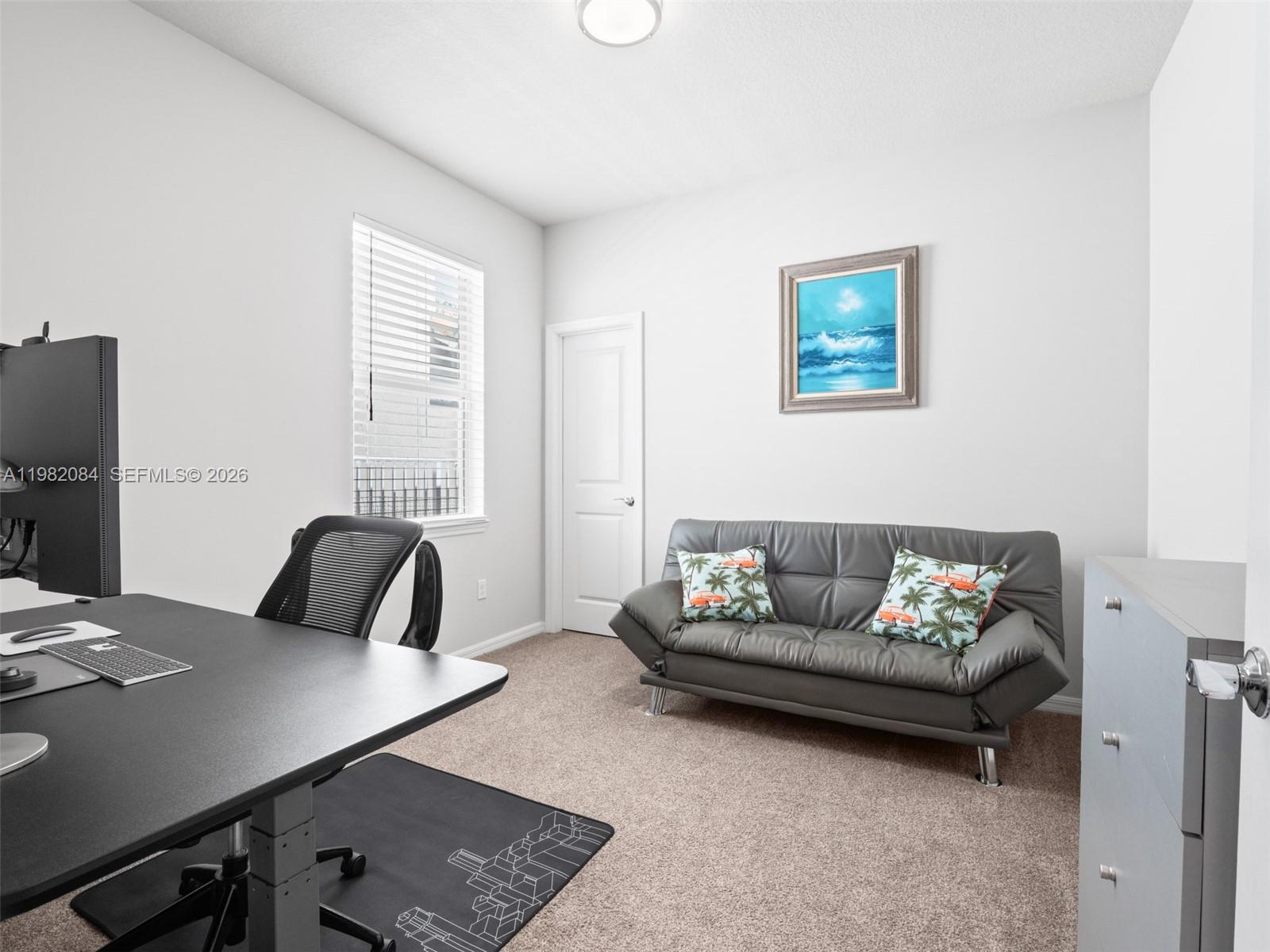 Ver detalles 1575 3 / 2 1742 sq. ft. $ 2026-03-12 0 foto