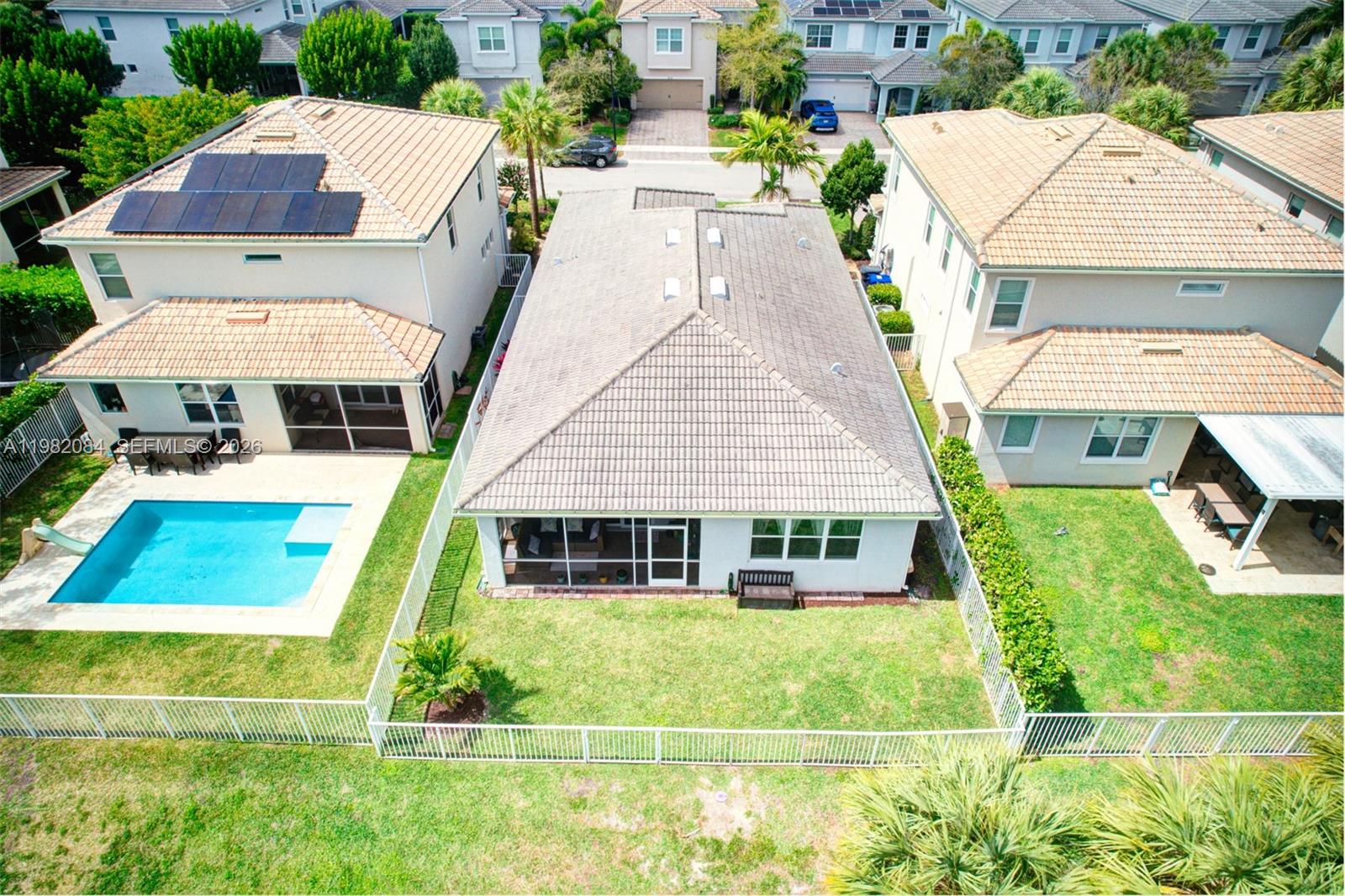 Ver detalles 1575 3 / 2 1742 sq. ft. $ 2026-03-12 0 foto