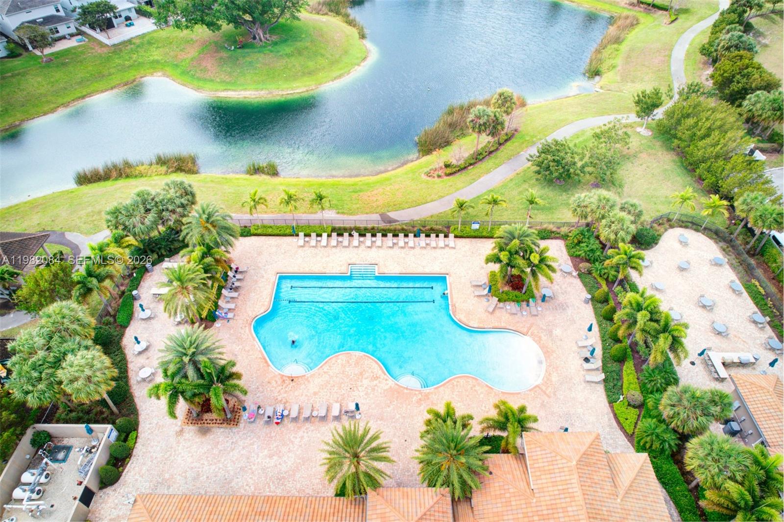 Ver detalles 1575 3 / 2 1742 sq. ft. $ 2026-03-12 0 foto