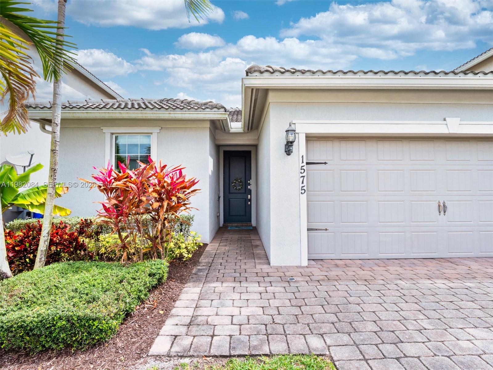 Ver detalles 1575 3 / 2 1742 sq. ft. $ 2026-03-12 0 foto