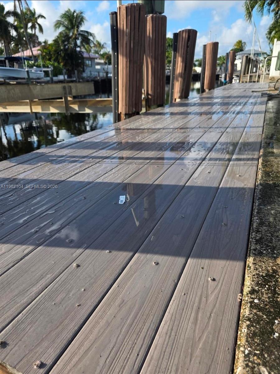 Ver detalles 631 3 / 2 1459 sq. ft. $ 2026-03-12 0 foto