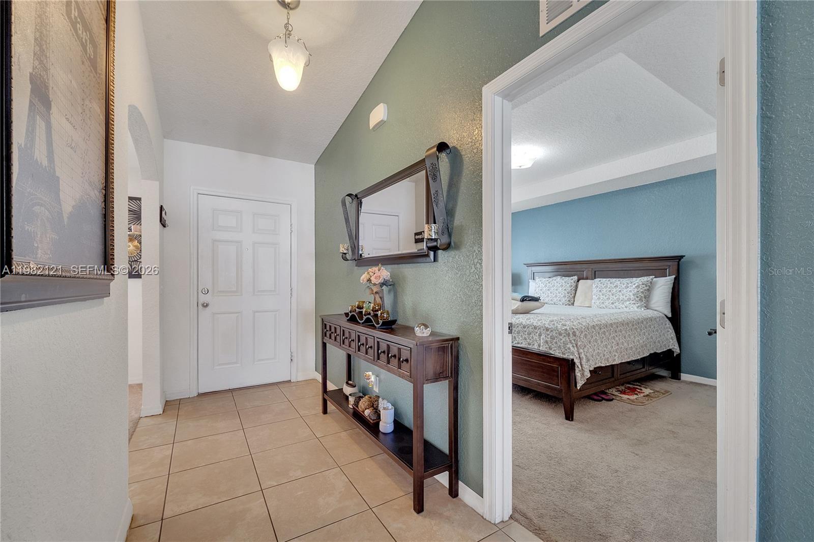 Ver detalles 1317 4 / 2 sq. ft. $ 2026-04-16 0 foto