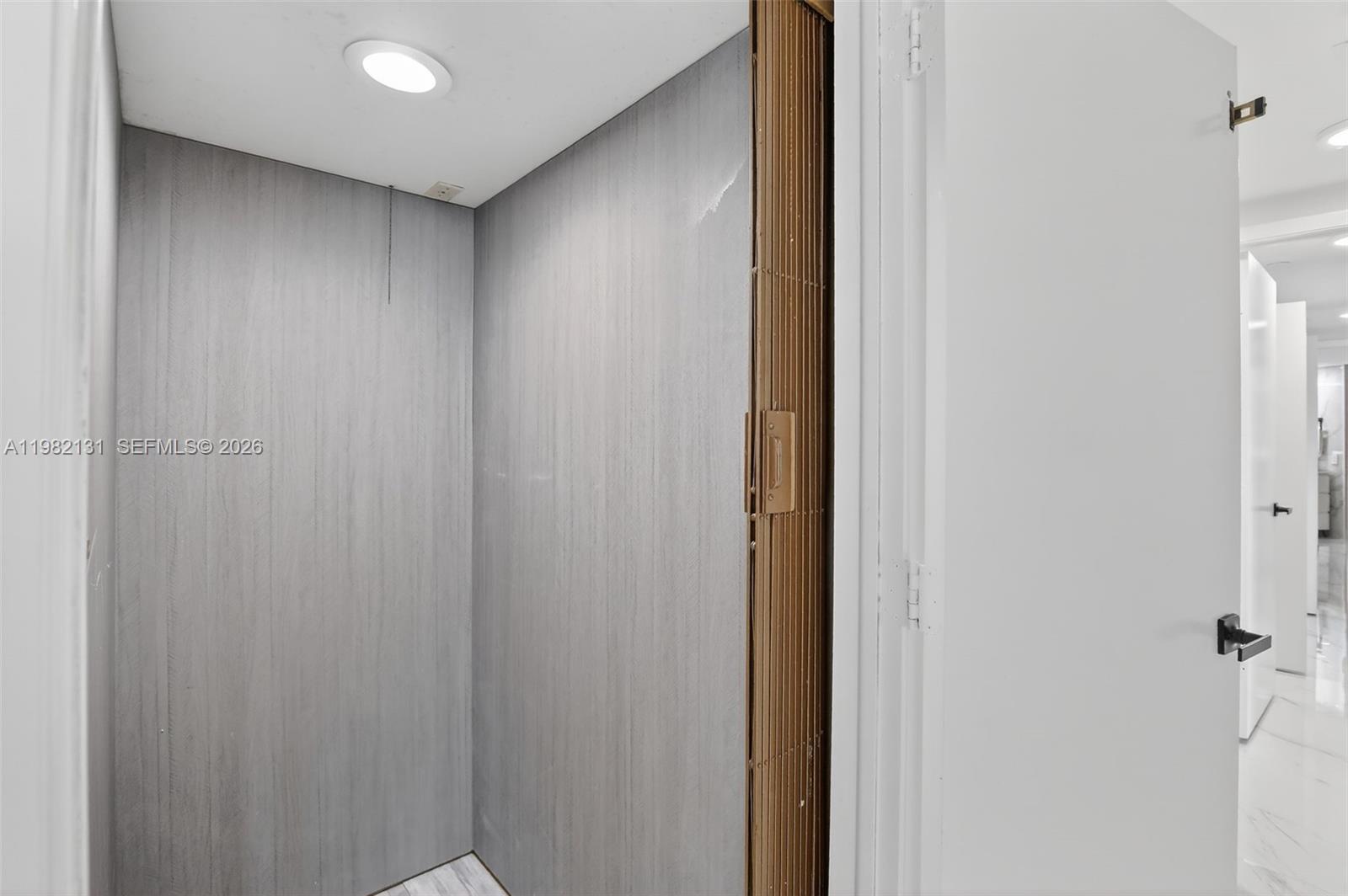 2301 3 / 5 2470 sq. ft. $ 2026-03-12 0 Photo