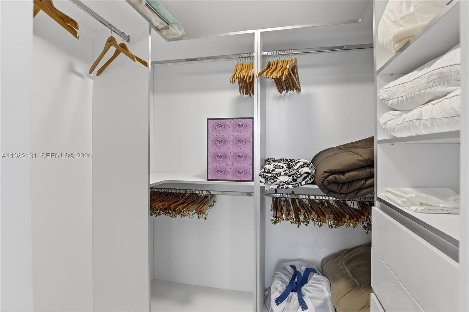 2301 3 / 5 2470 sq. ft. $ 2026-03-12 0 Photo