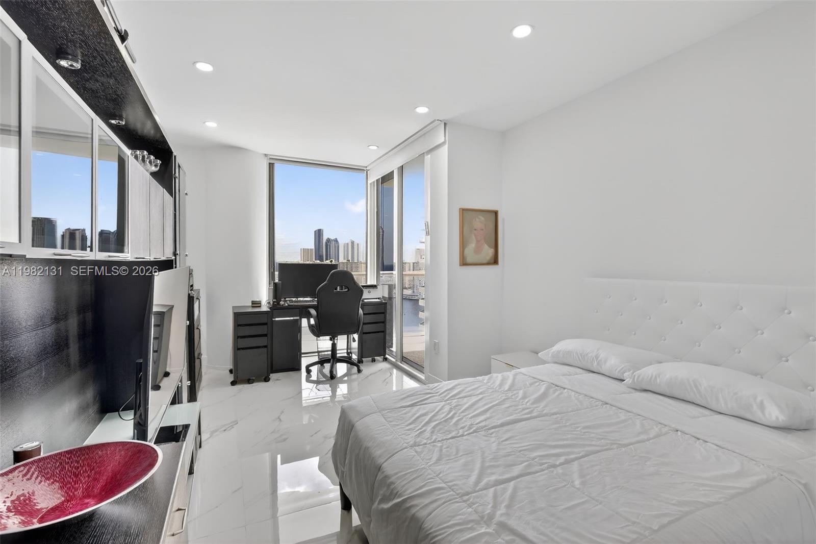 2301 3 / 5 2470 sq. ft. $ 2026-03-12 0 Photo