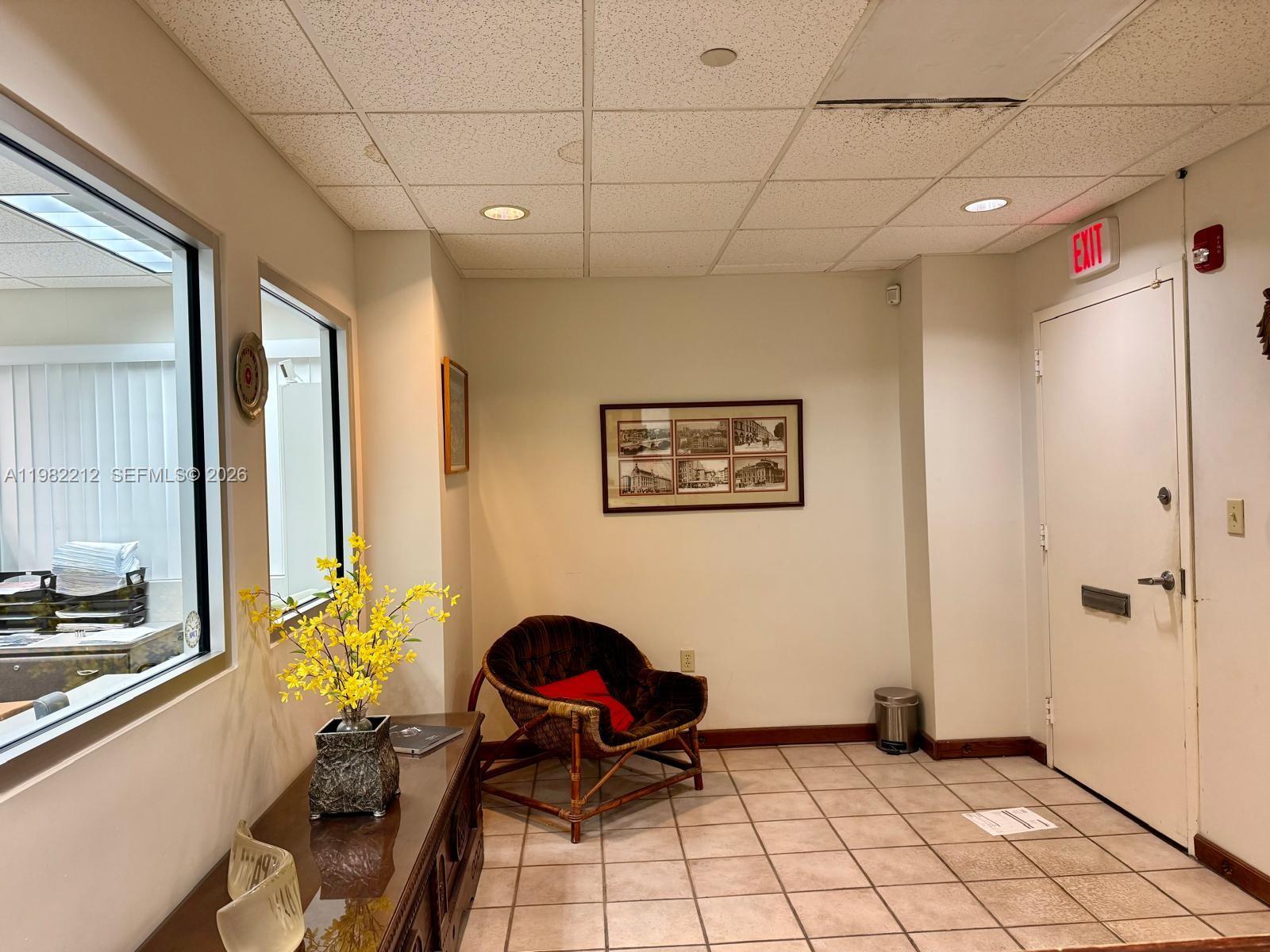   /   кв.футов $ 2026-03-13 0 Фото