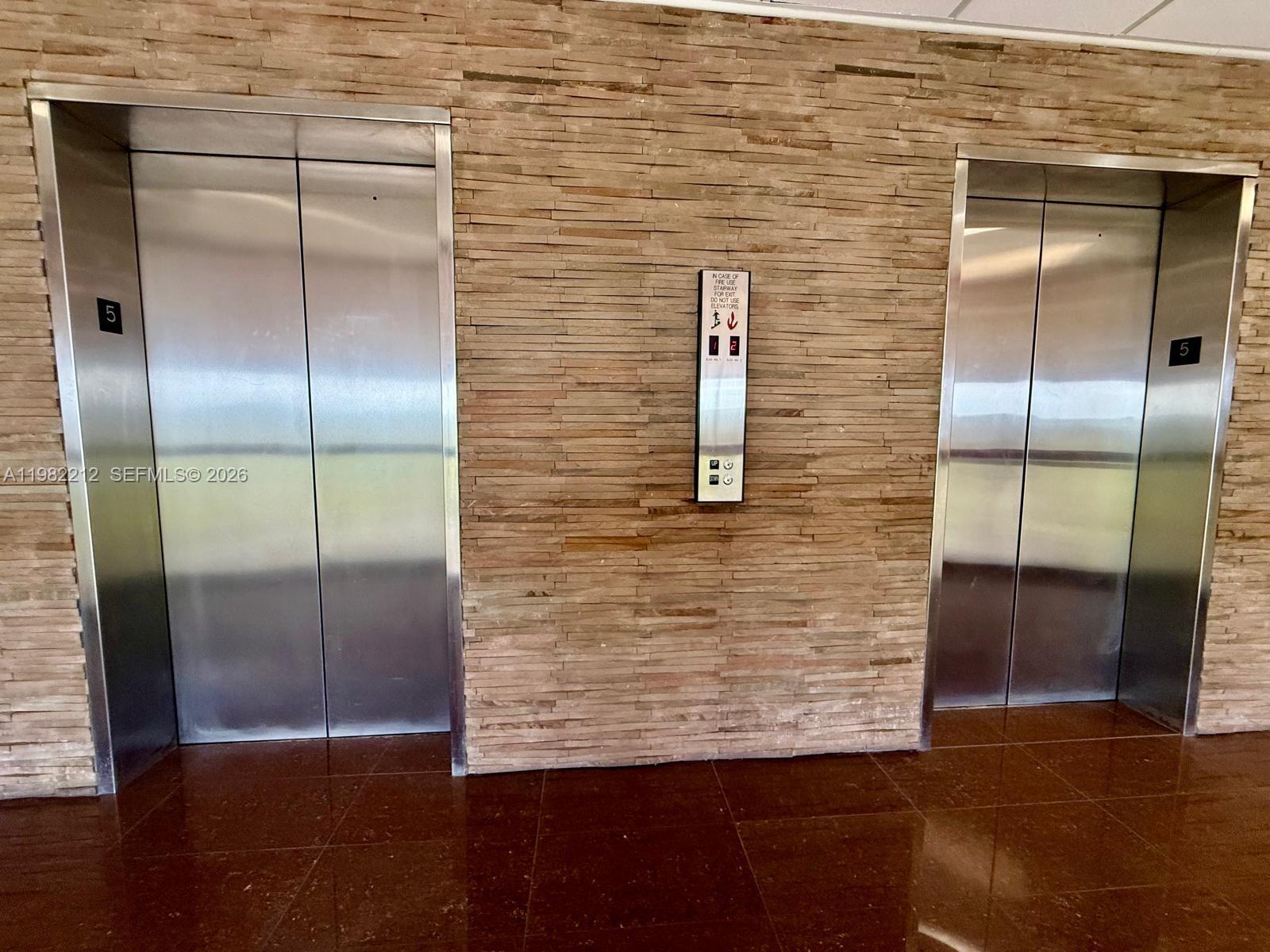   /   кв.футов $ 2026-03-13 0 Фото