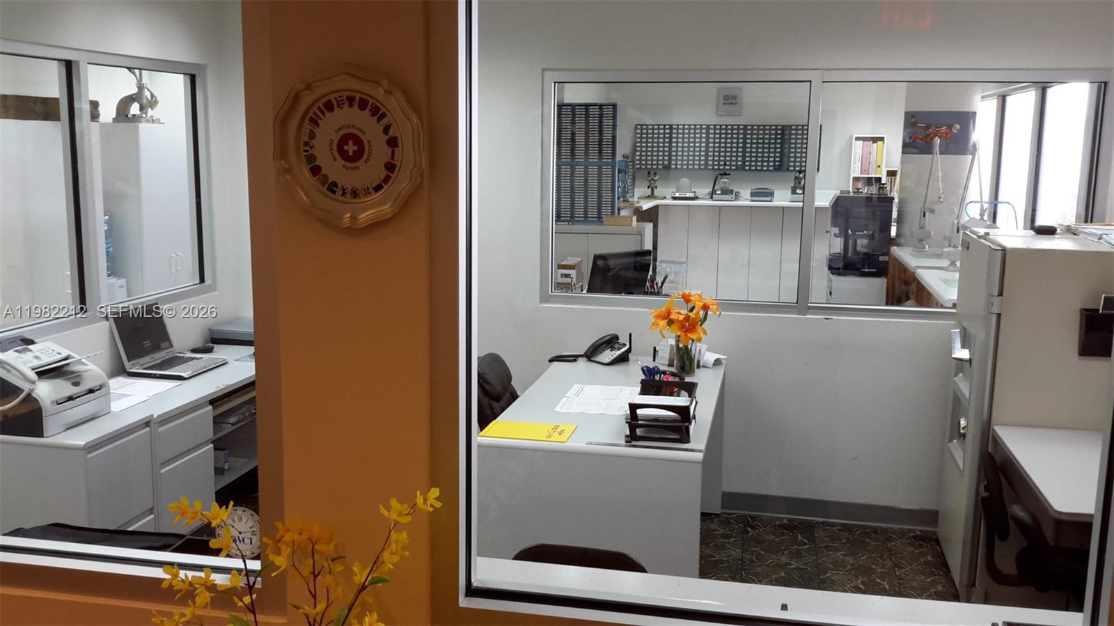   /   кв.футов $ 2026-03-13 0 Фото