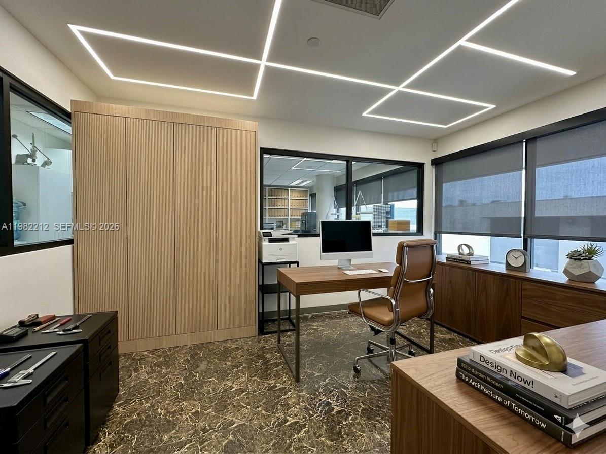   /   кв.футов $ 2026-03-13 0 Фото