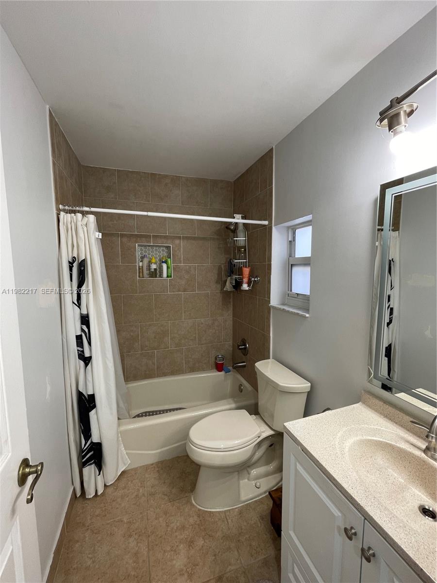 5544 3 / 2 1609 кв.футов $ 2026-03-13 0 Фото