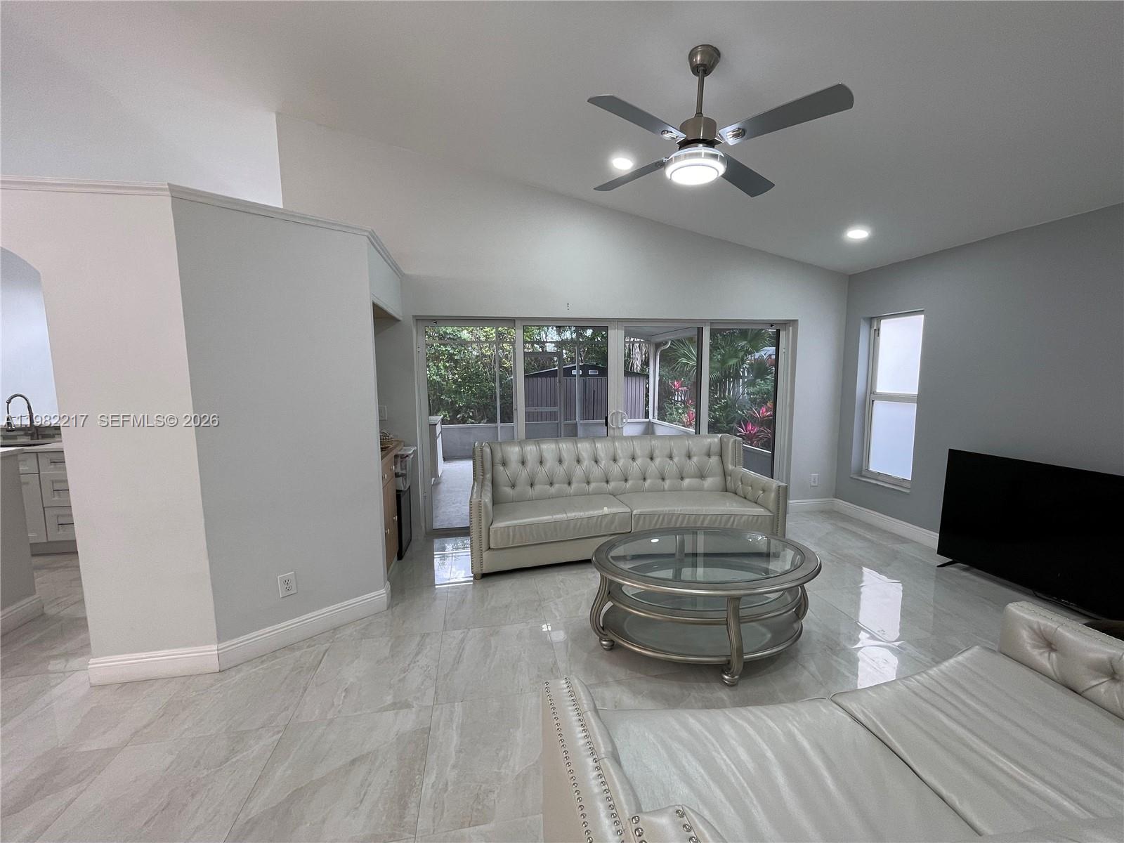 5544 3 / 2 1609 кв.футов $ 2026-03-13 0 Фото