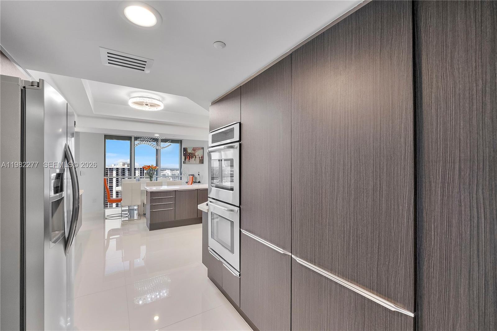 2609 3 / 4 2730 sq. ft. $ 2026-03-13 0 foto