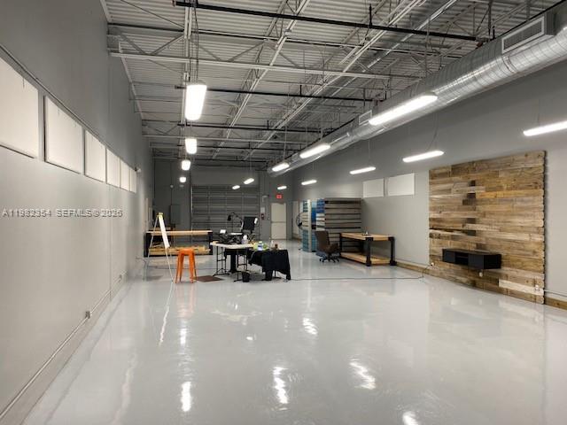 Подробнее 102 / кв.футов $ 2026-03-13 0 Фото