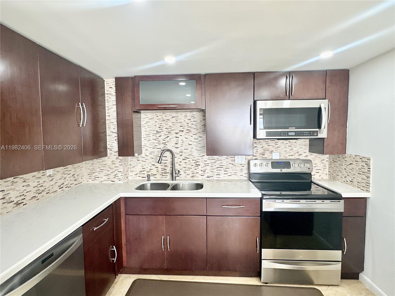 Photo of 3180 Ocean Dr  #401, Hallandale Beach, Florida, 33009 - 